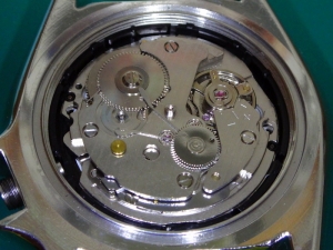 SKX007 ブラックボーイのレストア 7S26分解編（その１） - 趣味の古時計