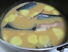 サバの味噌煮　調理③