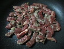牛肉とスナップエンドウ　調理⑤