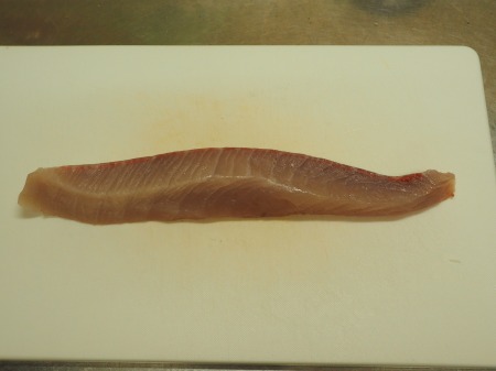 カンパチの刺身 筋の読み方 刺身の切り方 その1 魚料理と簡単レシピ