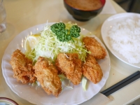 グリルおおくぼ平和台カキフライ定食01