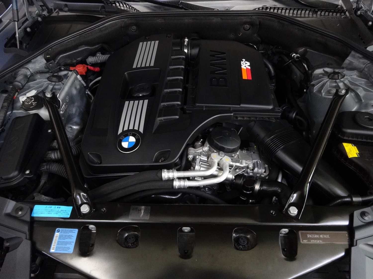 BMW 740i F01 メンテナンス(エンジン整備・電装システム整備